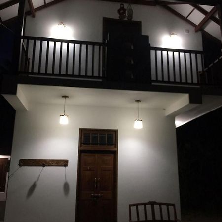 Sweet Pea Homestay Balapitiya Bagian luar foto