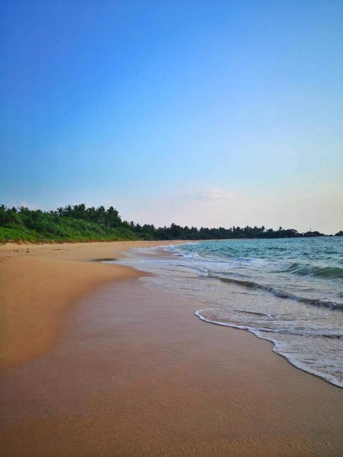 Sweet Pea Homestay Balapitiya Bagian luar foto